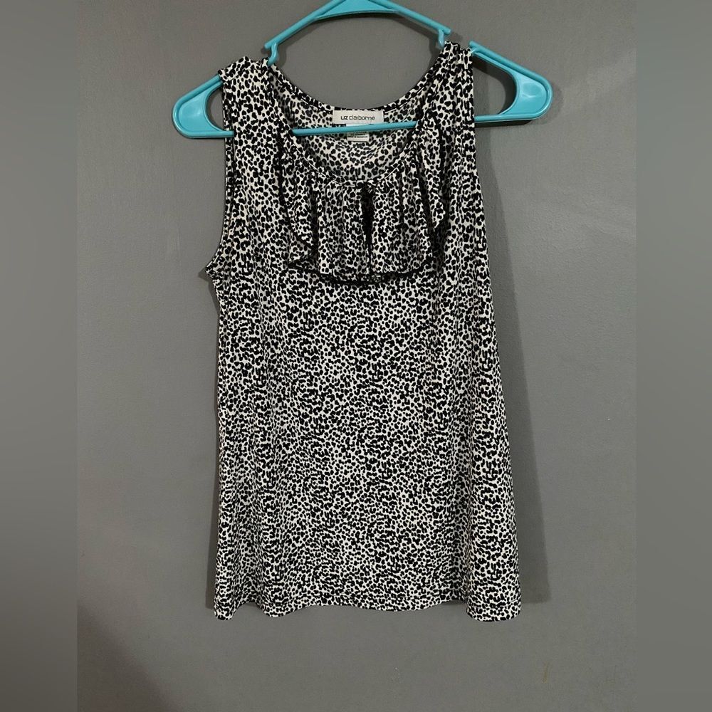 Liz Claiborne Animal Print Sleeveless Ruffle Blouse  Eyelet Opening Small